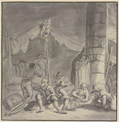 饮酒者和玩家在帐篷下的墙上玩棋盘游戏